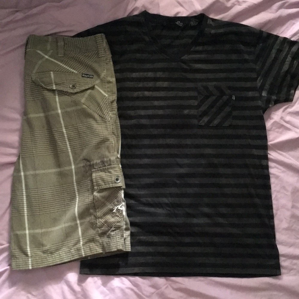 Men’s Rusty board shorts men’s large lost T-shirt